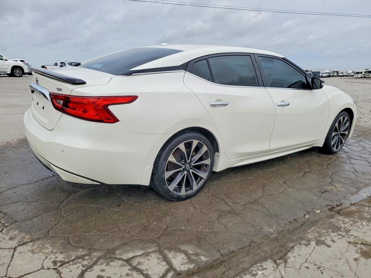2016 Nissan Maxima 3.5 Sr - Image 3