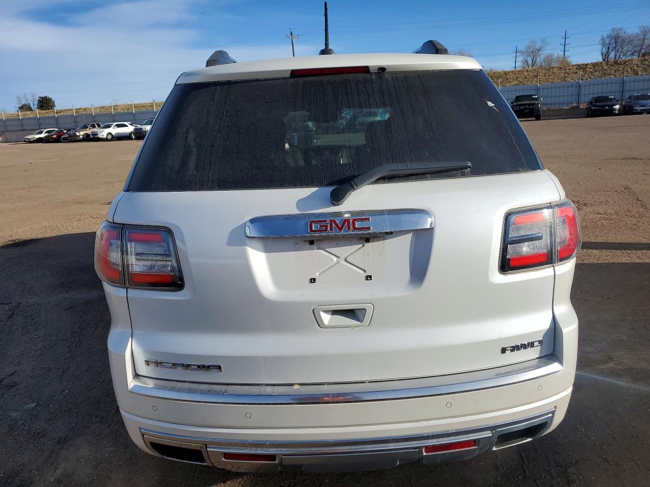 2016 GMC Acadia Denali - Фото 6