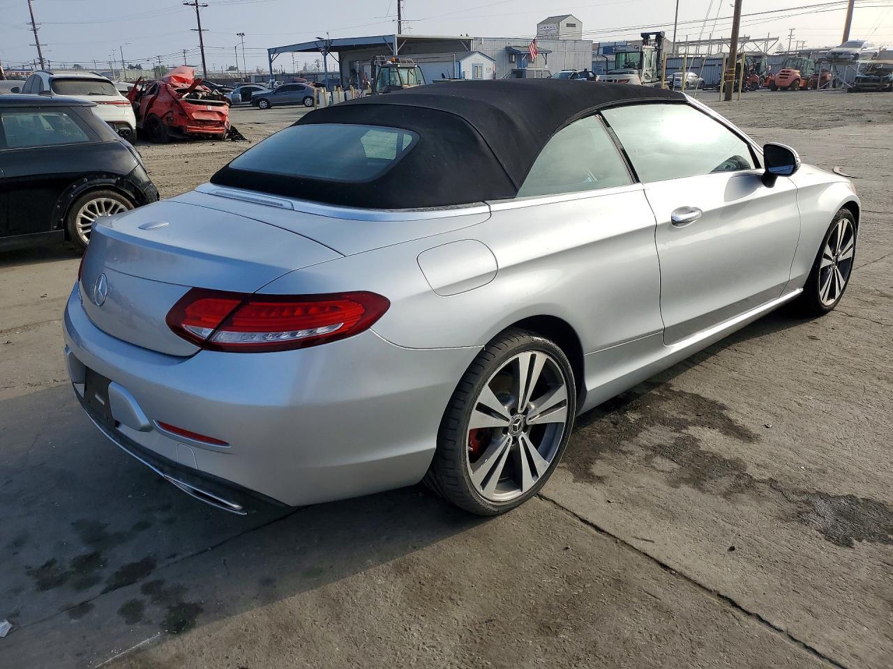 2017 Mercedes-Benz C 300 - Image 3