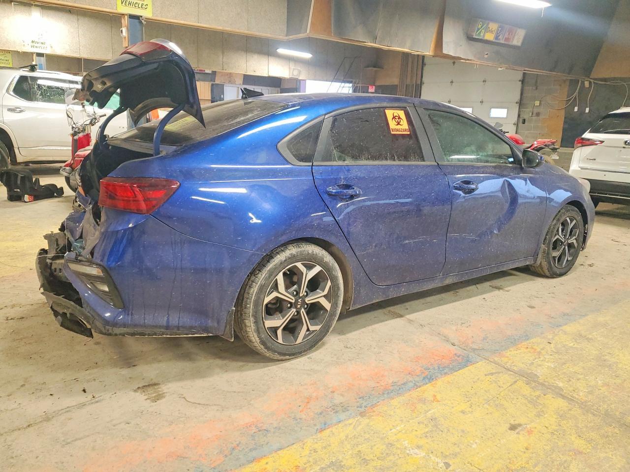 2019 Kia Forte Lxs - Image 3