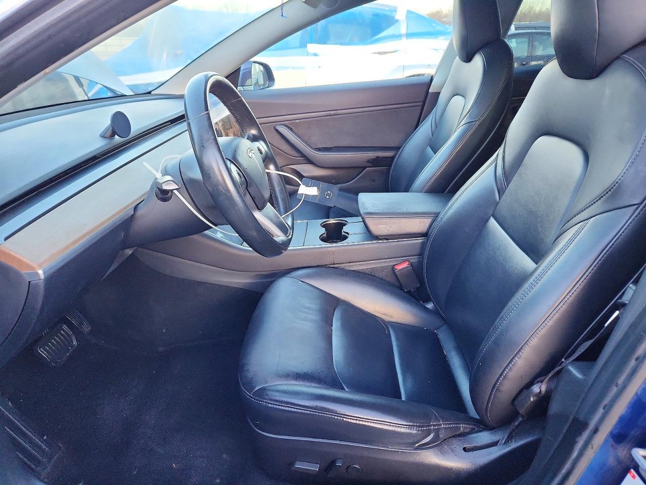 2018 Tesla Model 3 - Фото 7