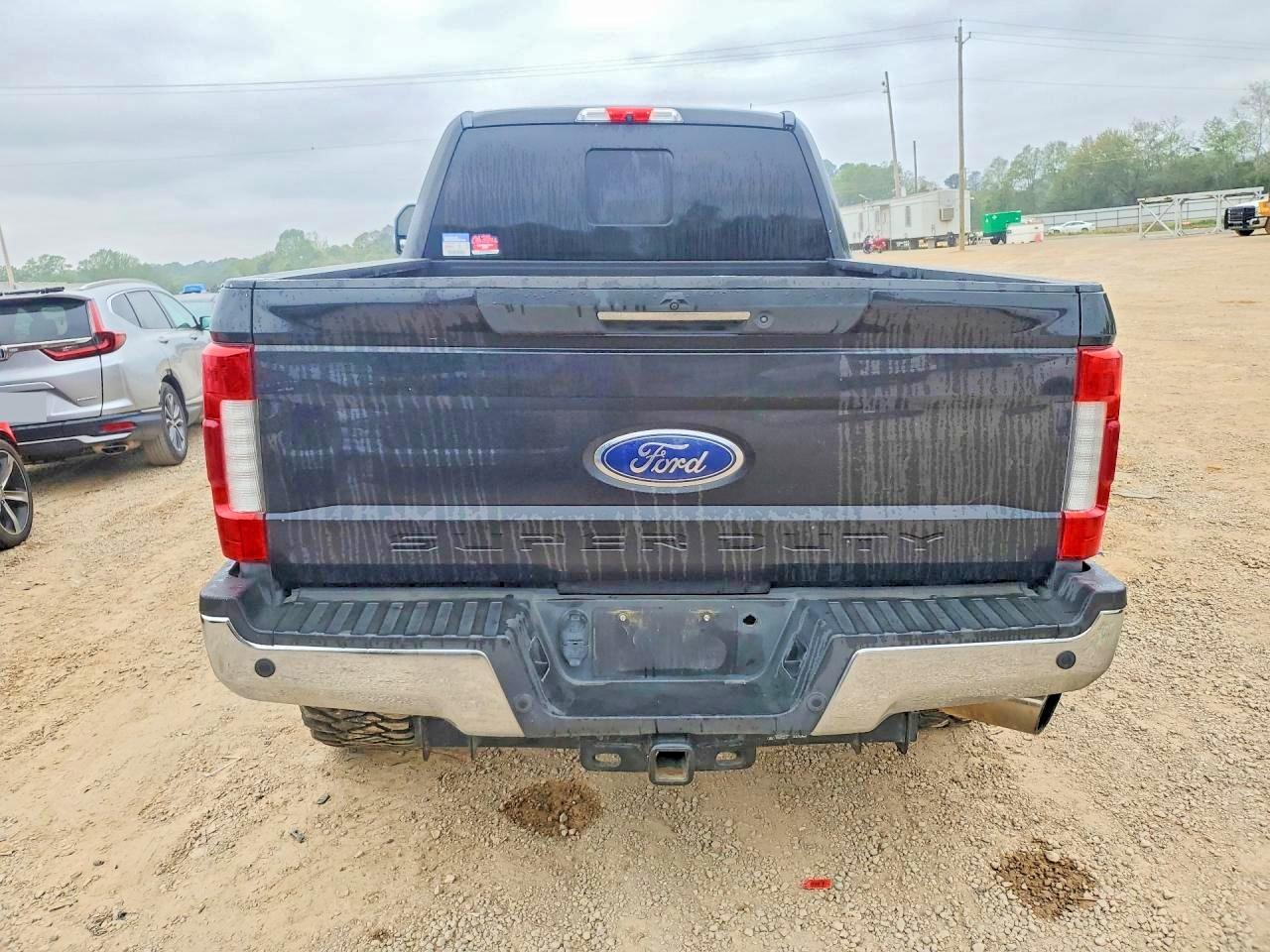 2019 Ford F250 Super Duty - Image 6