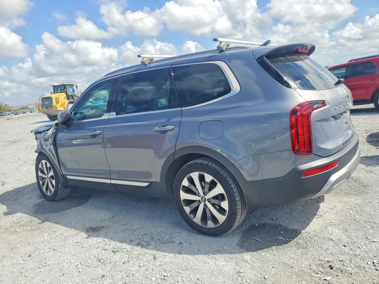 2020 Kia Telluride S - Фото 2