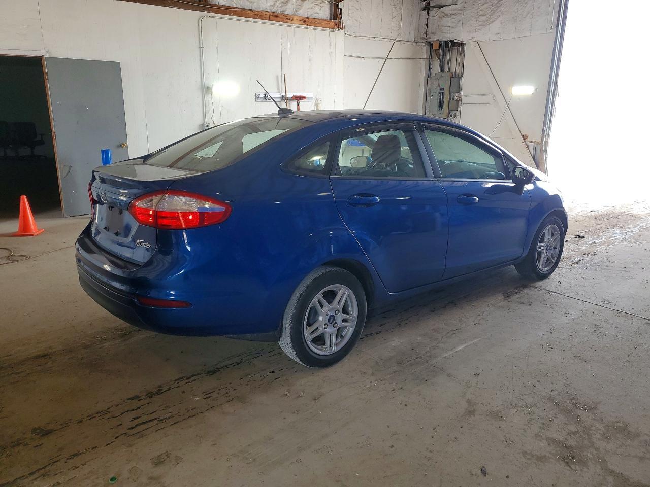 2018 Ford Fiesta Se - Фото 3