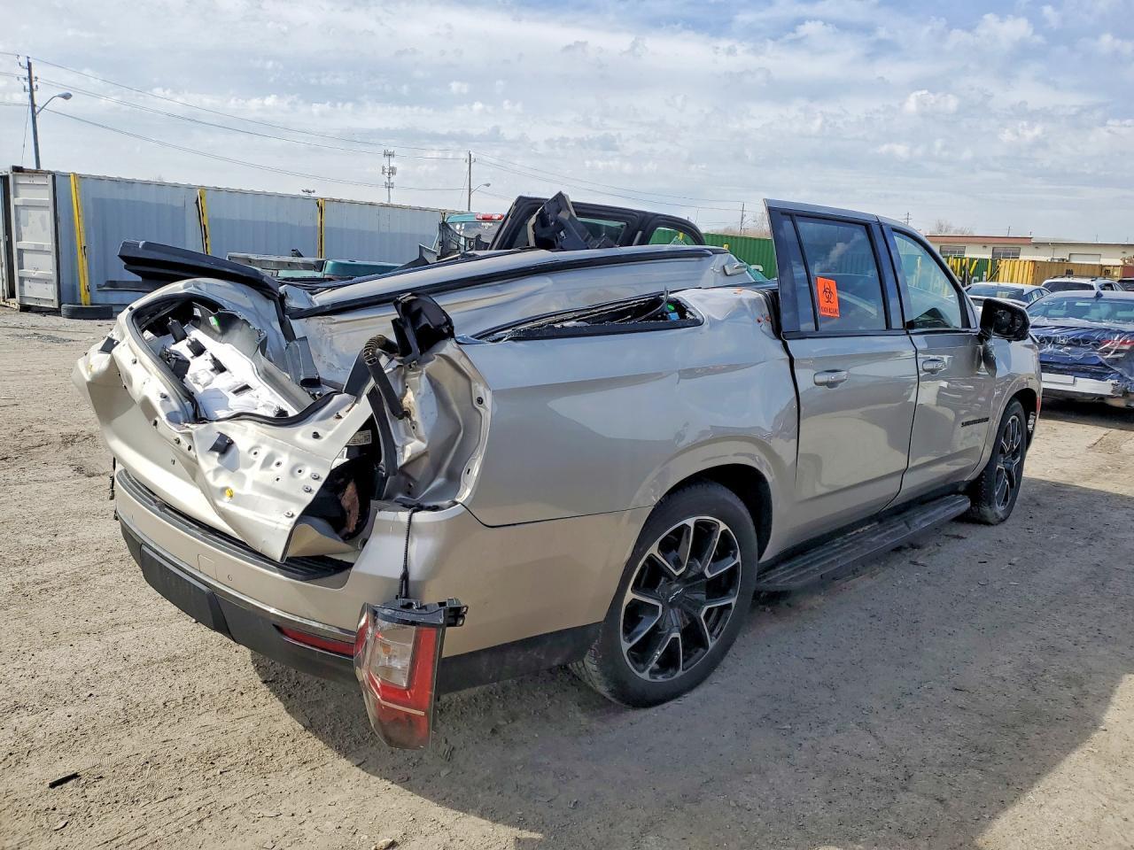 2022 Chevrolet Suburban K1500 Rst - Фото 3