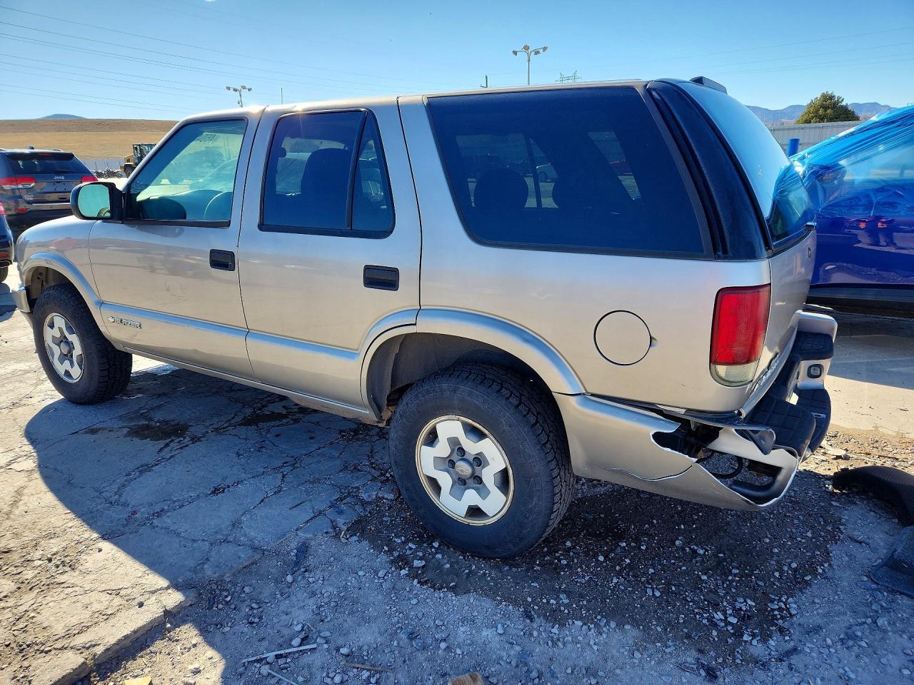 2004 Chevrolet Blazer - Фото 2