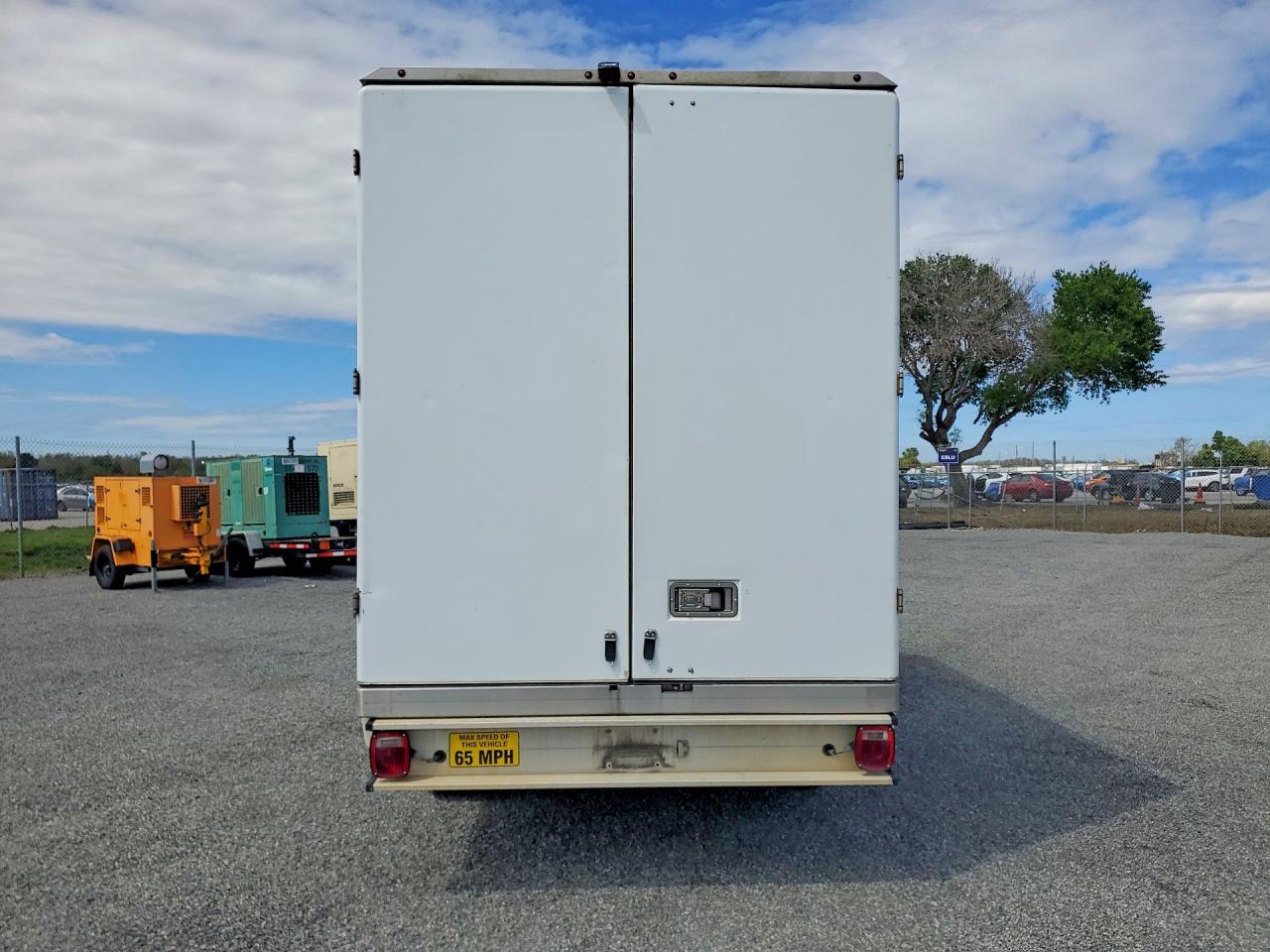 2020 Ford Transit Delivery Truck - Фото 6
