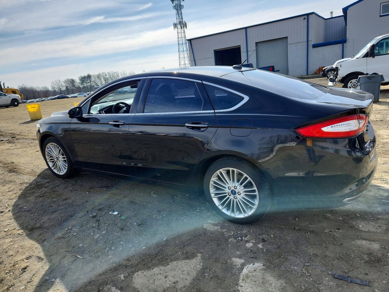 2016 Ford Fusion Se - Фото 2