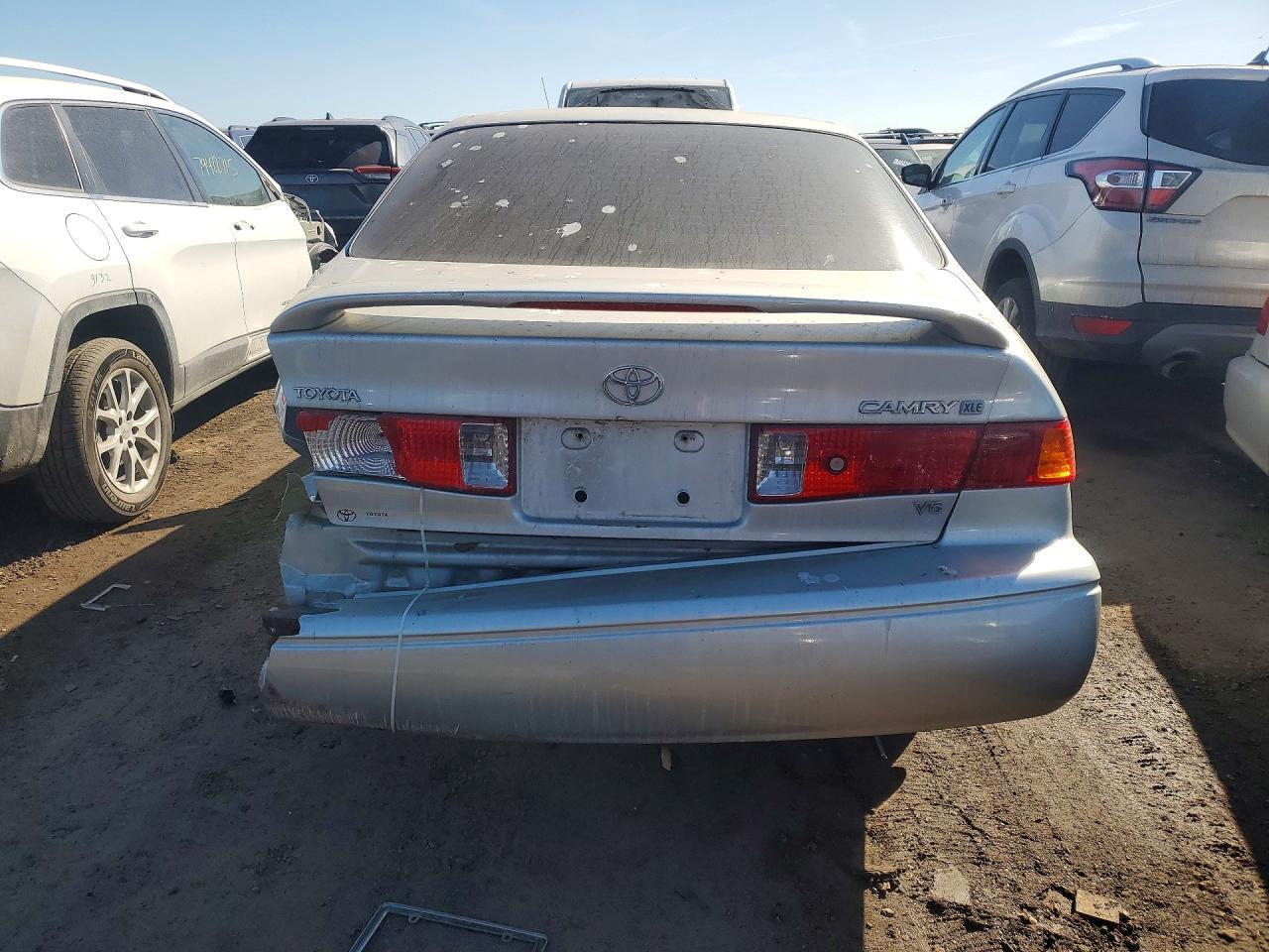 2001 Toyota Camry Xle V6 - Image 6