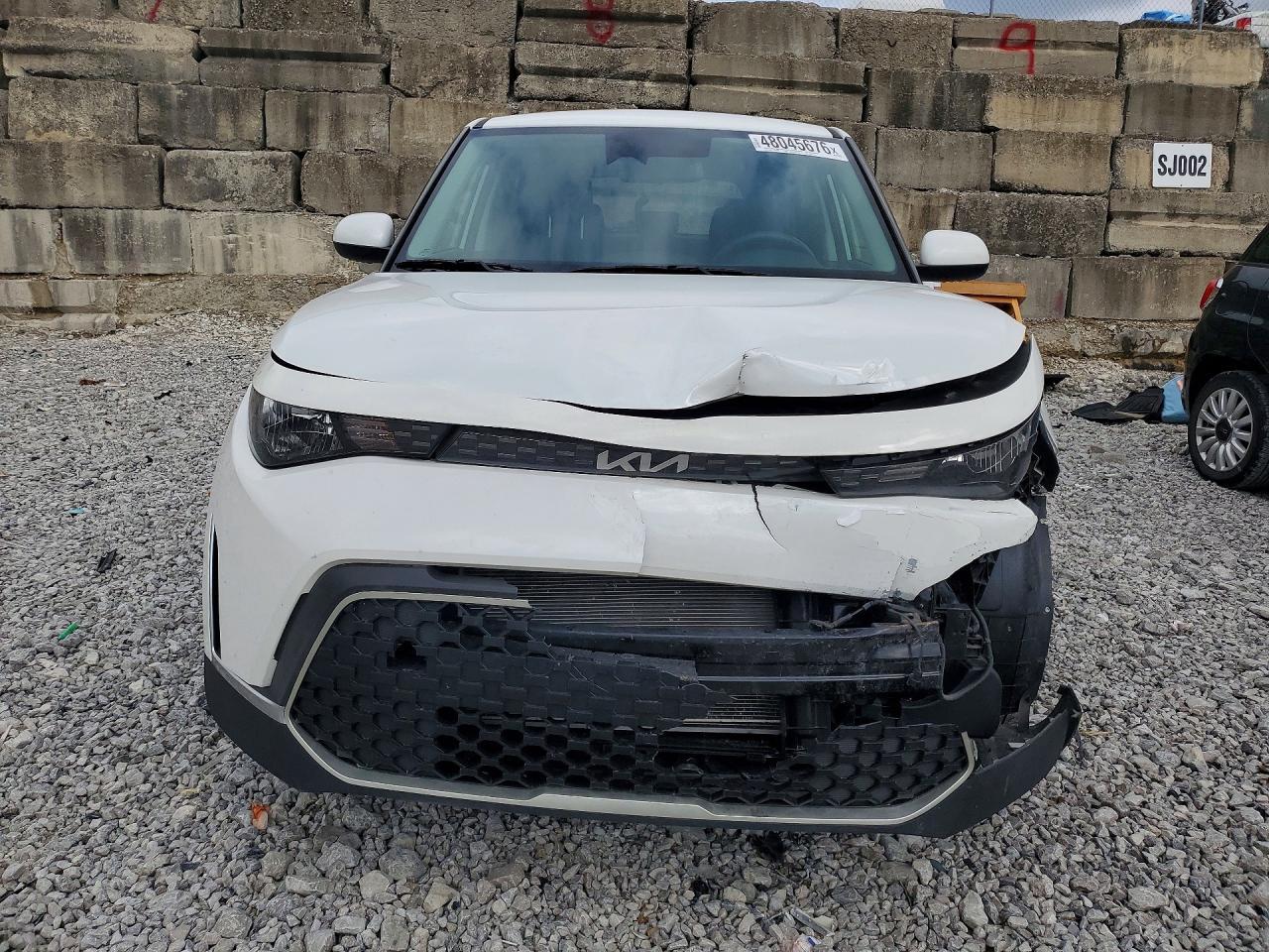 2025 Kia Soul Lx - Image 5