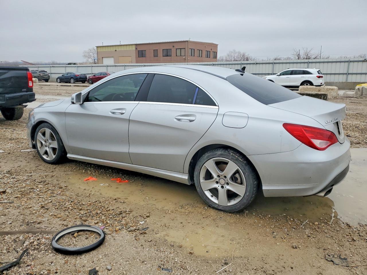 2015 Mercedes-Benz Cla 250 - Image 2