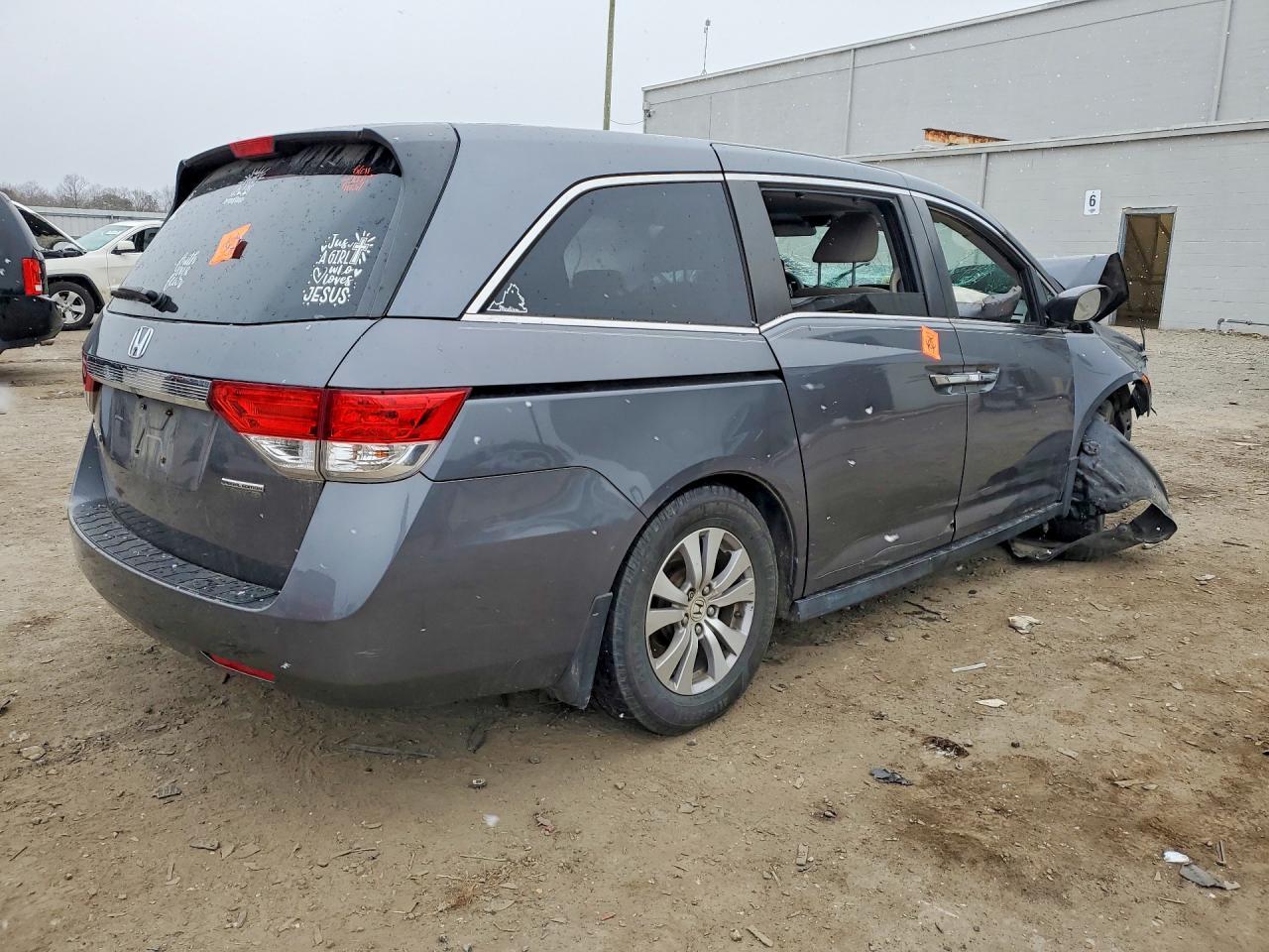 2017 Honda Odyssey Se - Фото 3