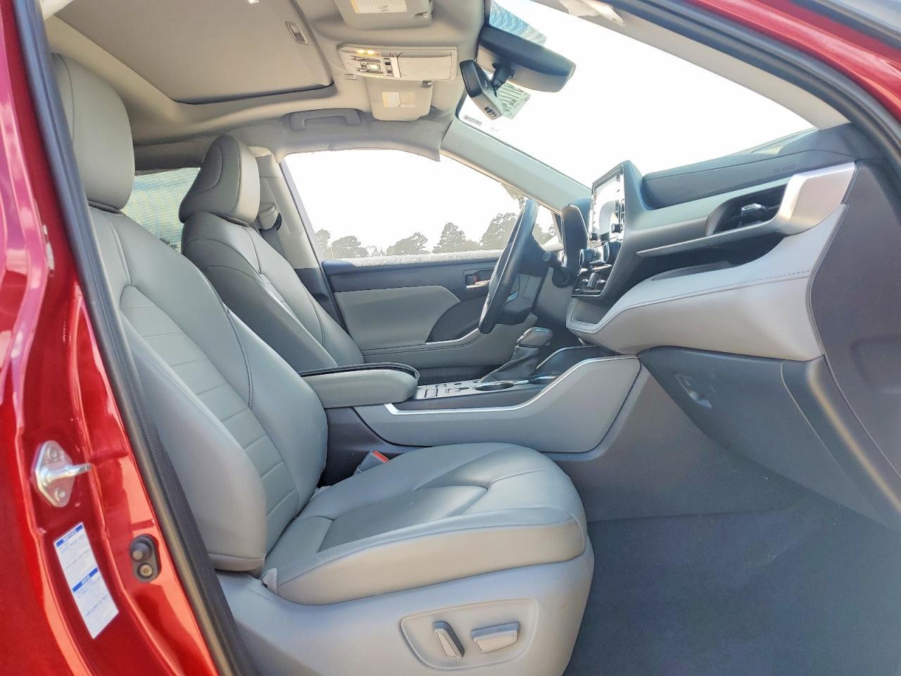 2020 Toyota Highlander Xle - Image 7