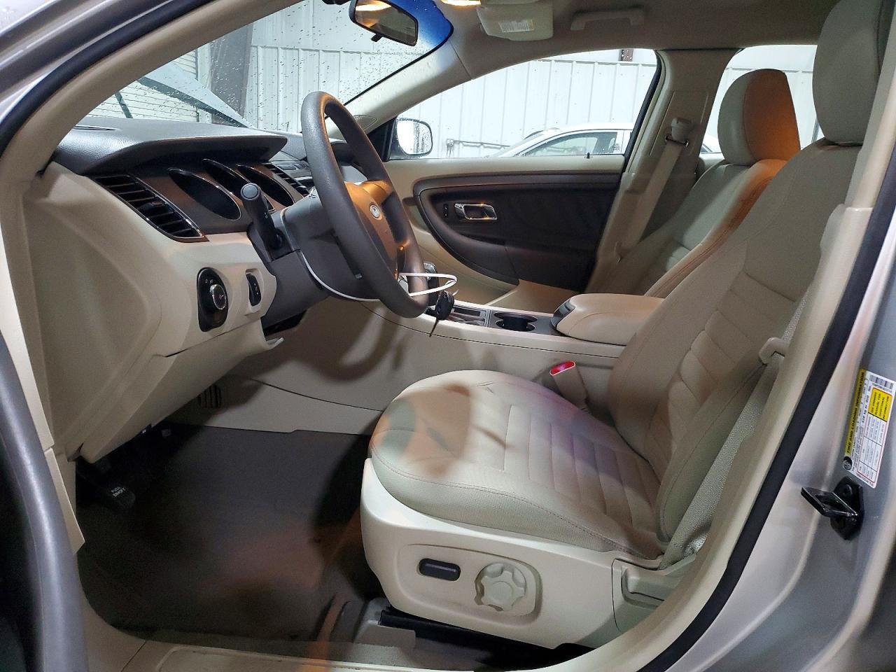 2010 Ford Taurus Se - Image 7