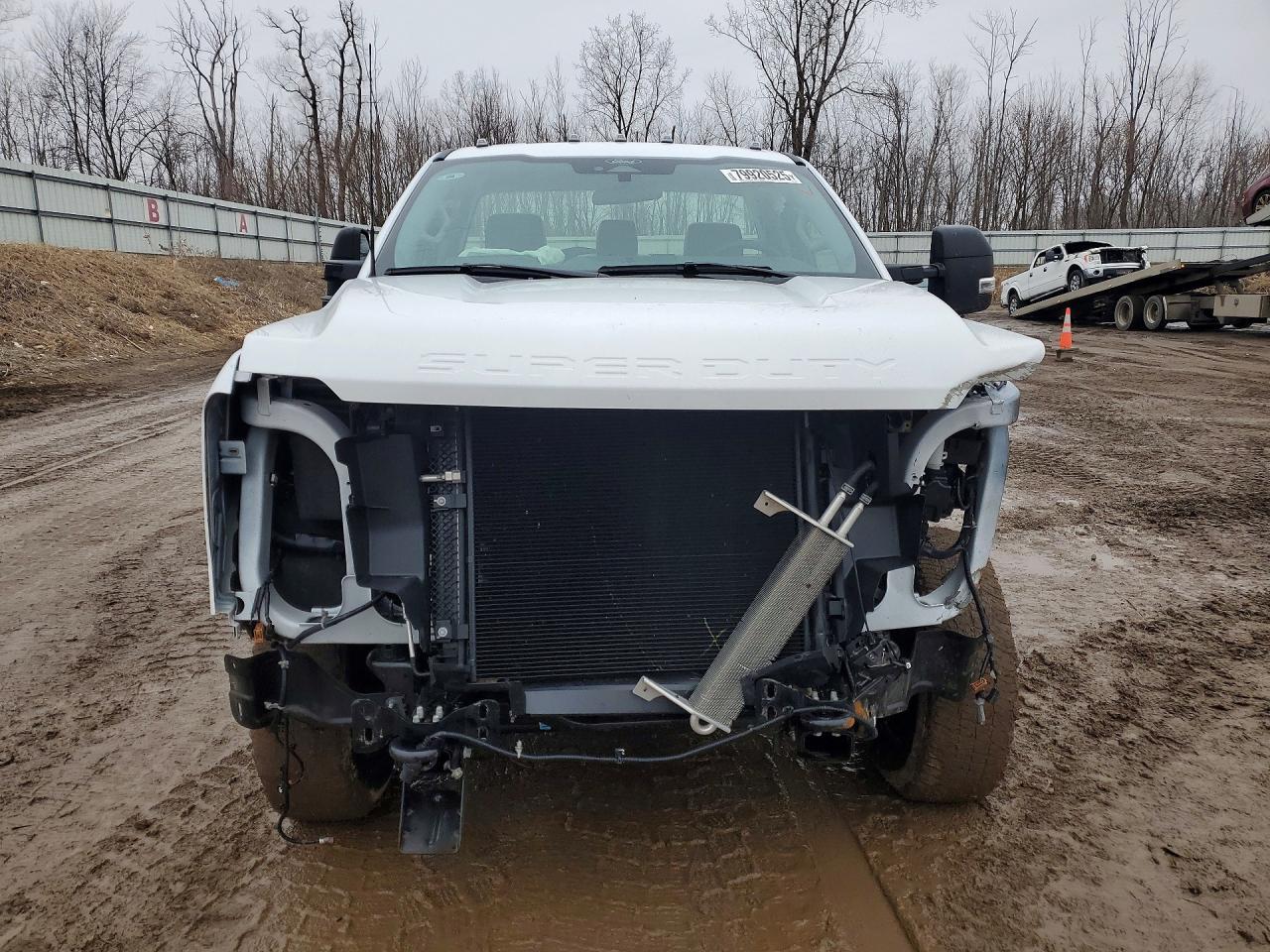 2024 Ford F250 Super Duty - Фото 5