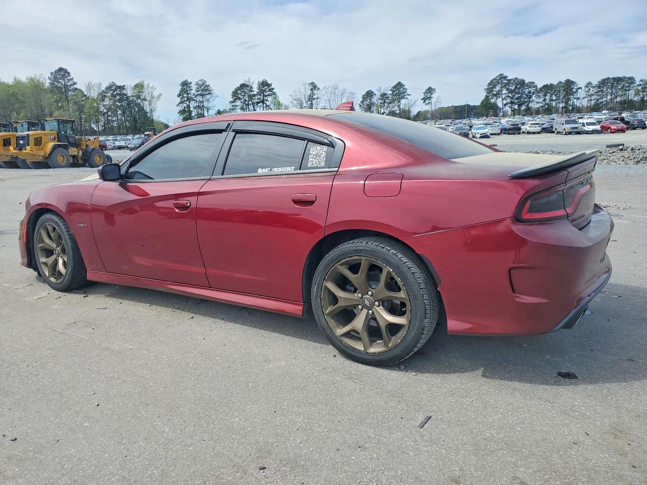 2019 Dodge Charger R - Фото 2