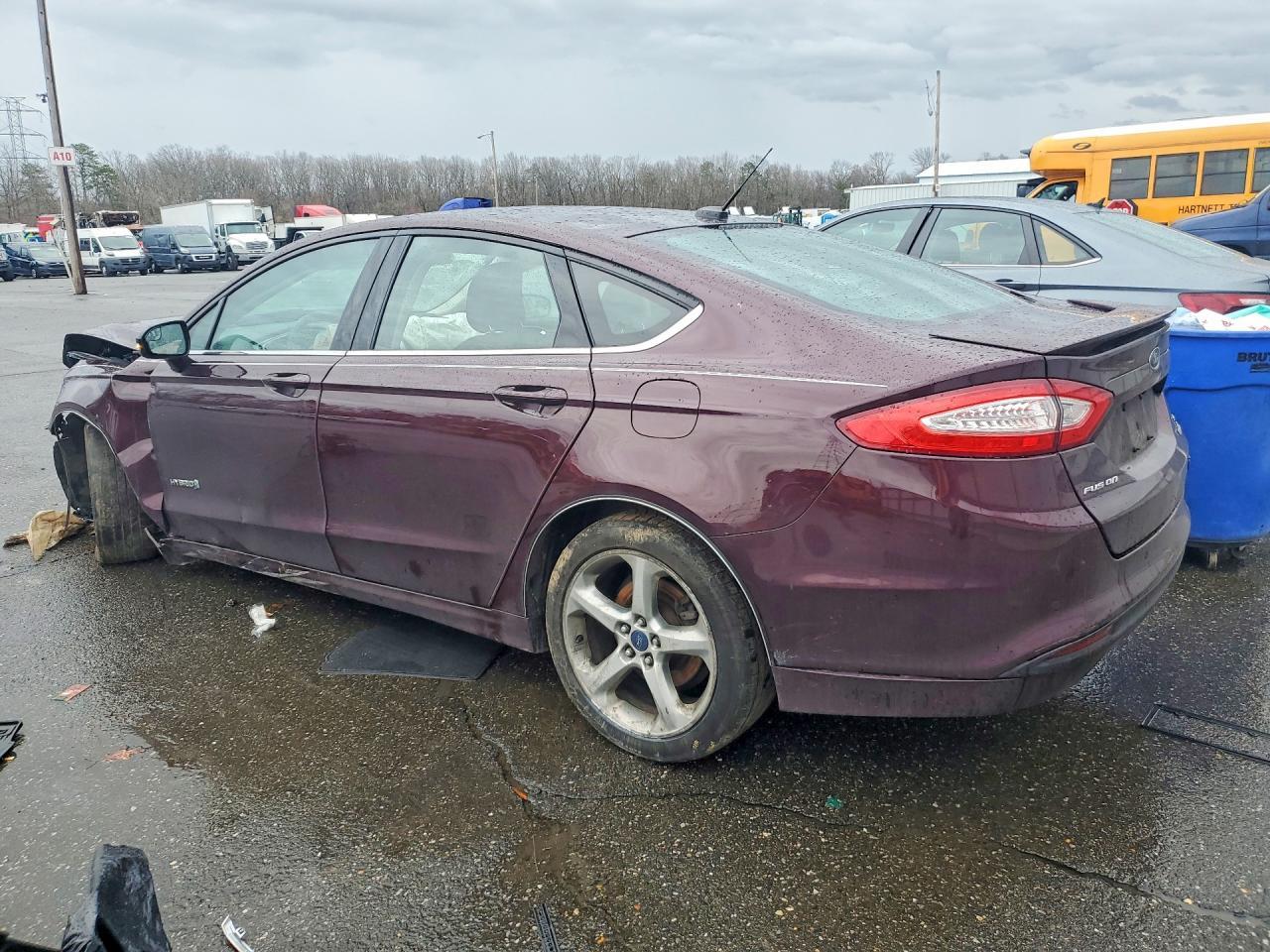 2013 Ford Fusion Se Hybrid - Фото 2