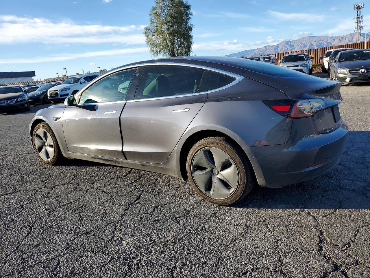 2020 Tesla Model 3 - Image 2