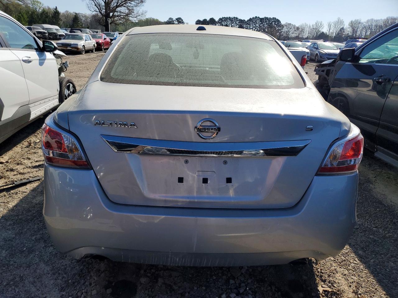 2015 Nissan Altima 2.5 S - Фото 6
