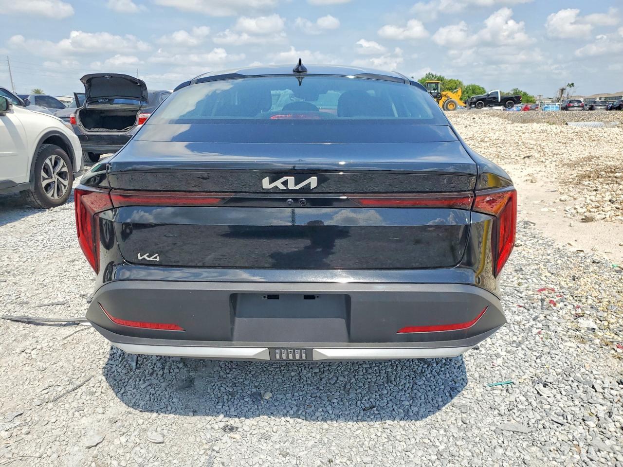 2025 Kia K4 Lxs - Фото 6
