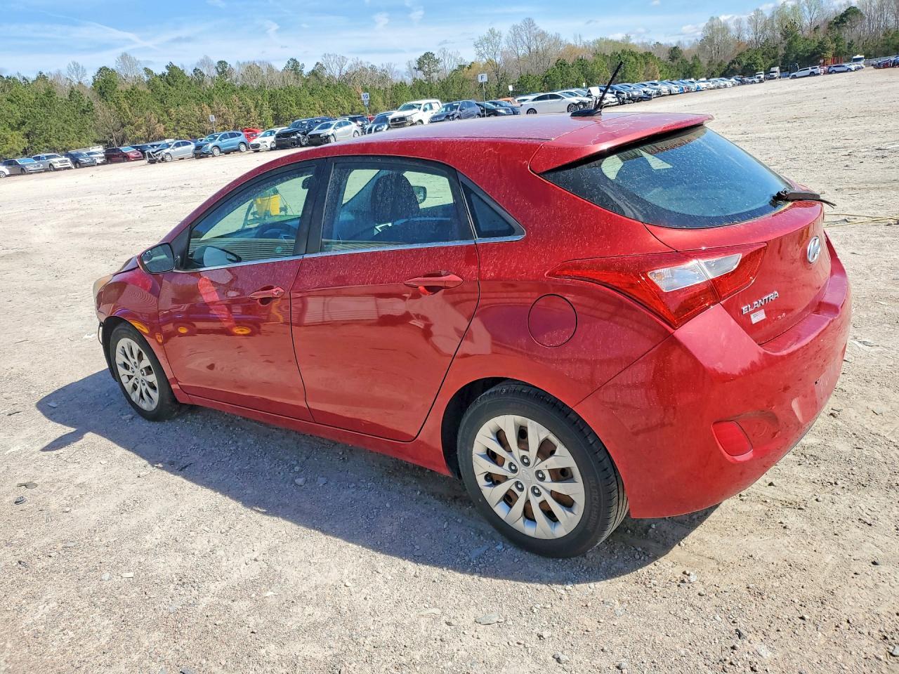 2016 Hyundai Elantra Gt Base - Фото 2