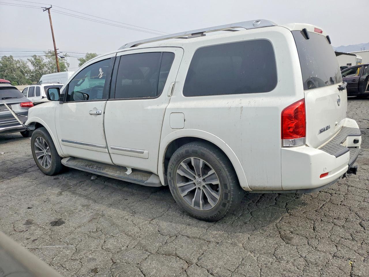 2015 Nissan Armada Sl - Фото 2