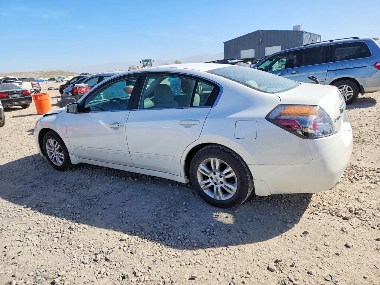 2010 Nissan Altima 2.5 - Image 2