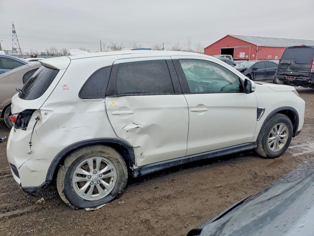 2021 Mitsubishi Rvr Se - Фото 3
