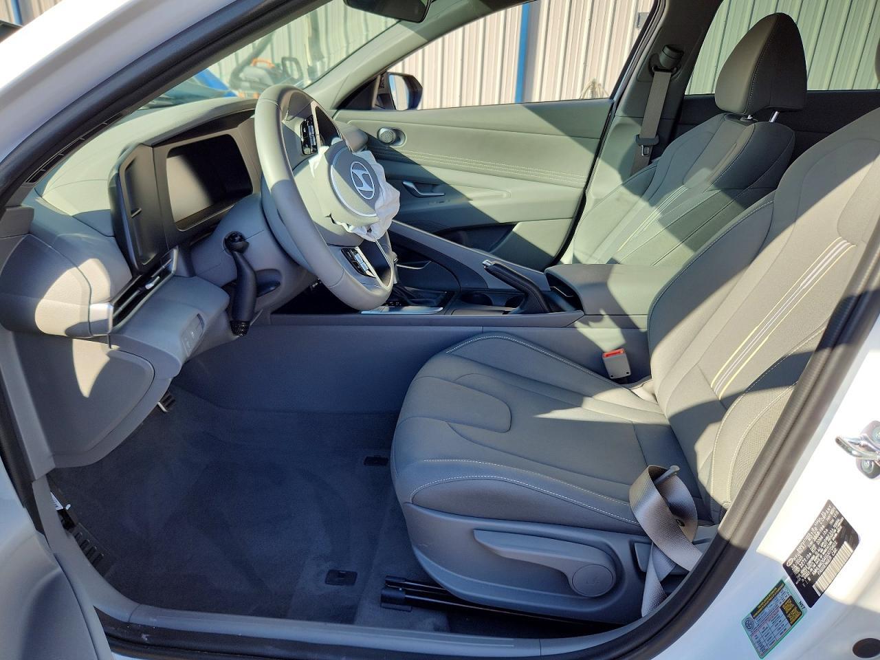 2025 Hyundai Elantra Sel Sport - Фото 7