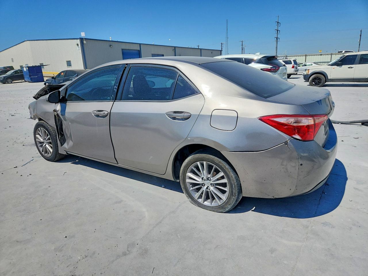 2015 Toyota Corolla Le - Image 2