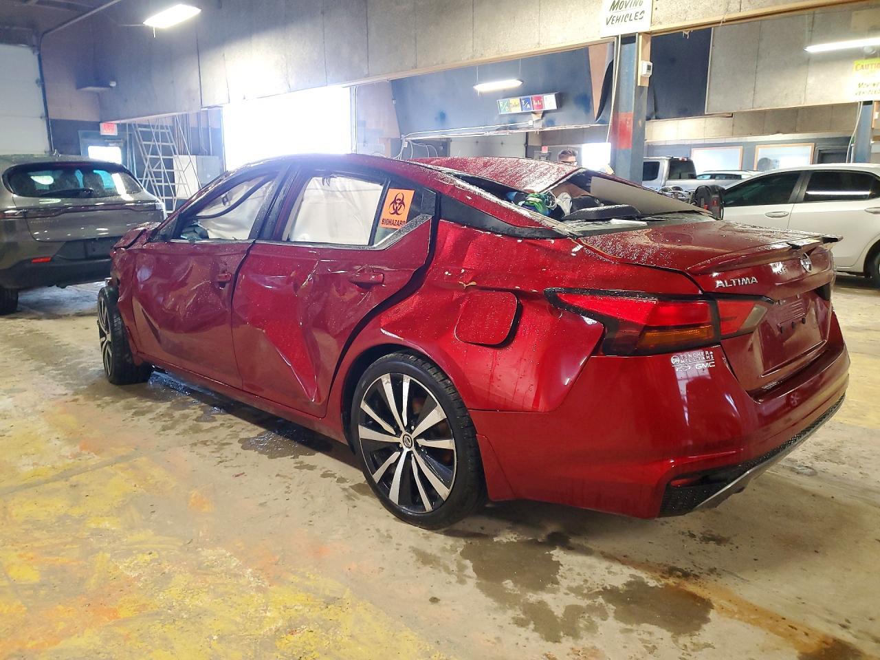 2020 Nissan Altima 2.5 Sr - Фото 2