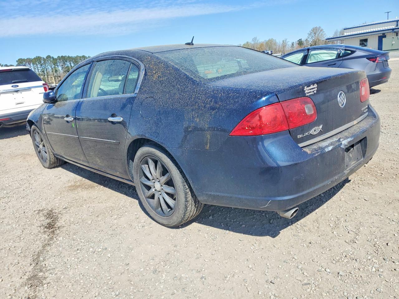 2007 Buick Lucerne Cxs - Image 2