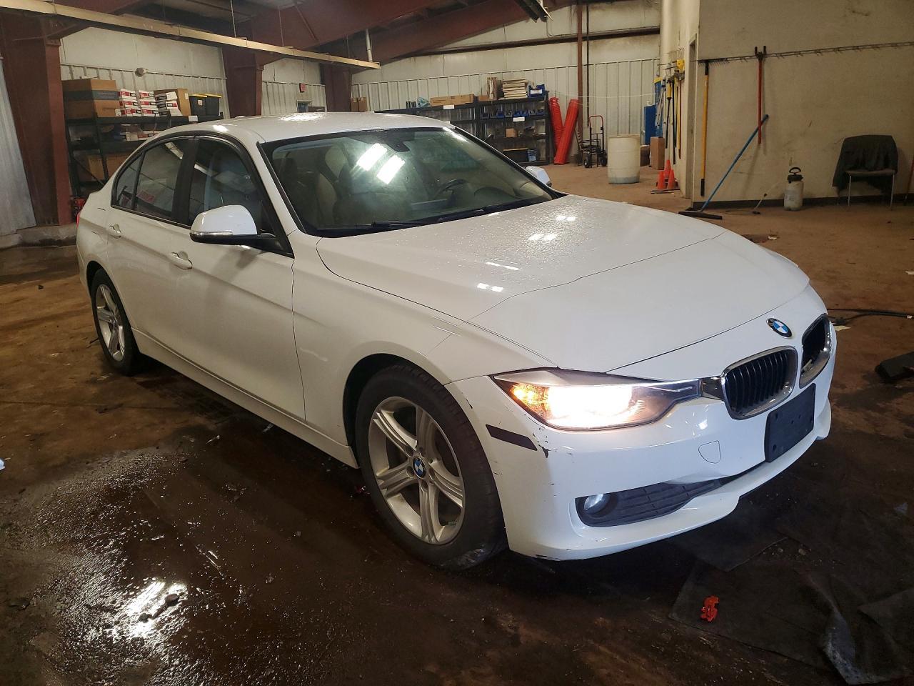 2013 BMW 320 I xDrive - Фото 4