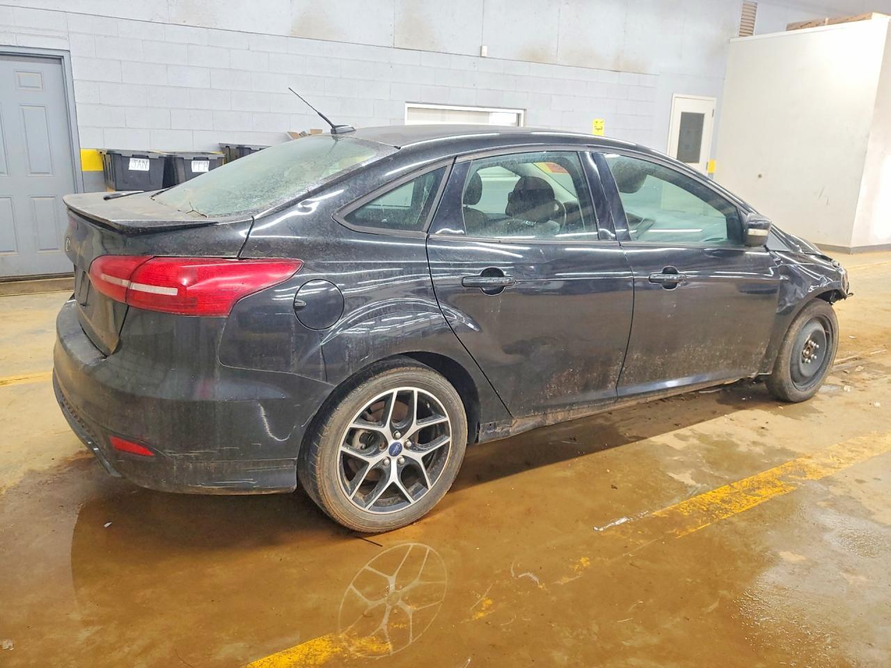2015 Ford Focus Se - Image 3
