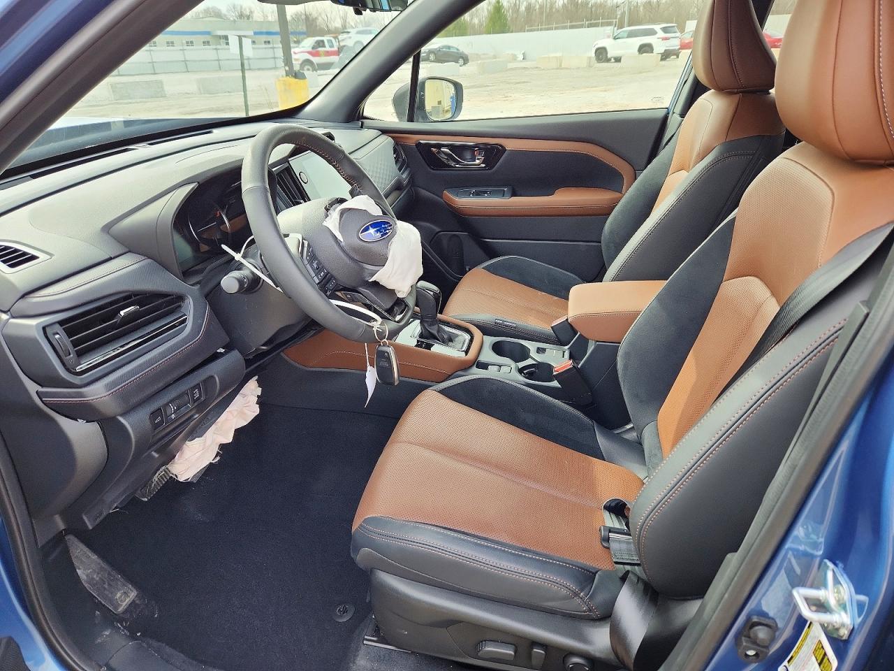 2025 Subaru Forester Touring - Фото 7