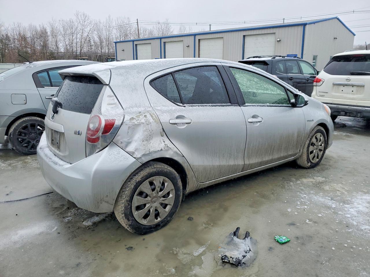 2014 Toyota Prius C - Фото 3