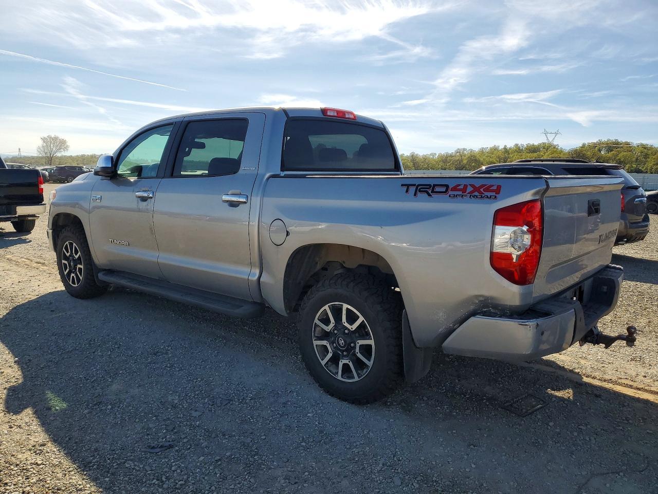 2016 Toyota Tundra Limited - Фото 2