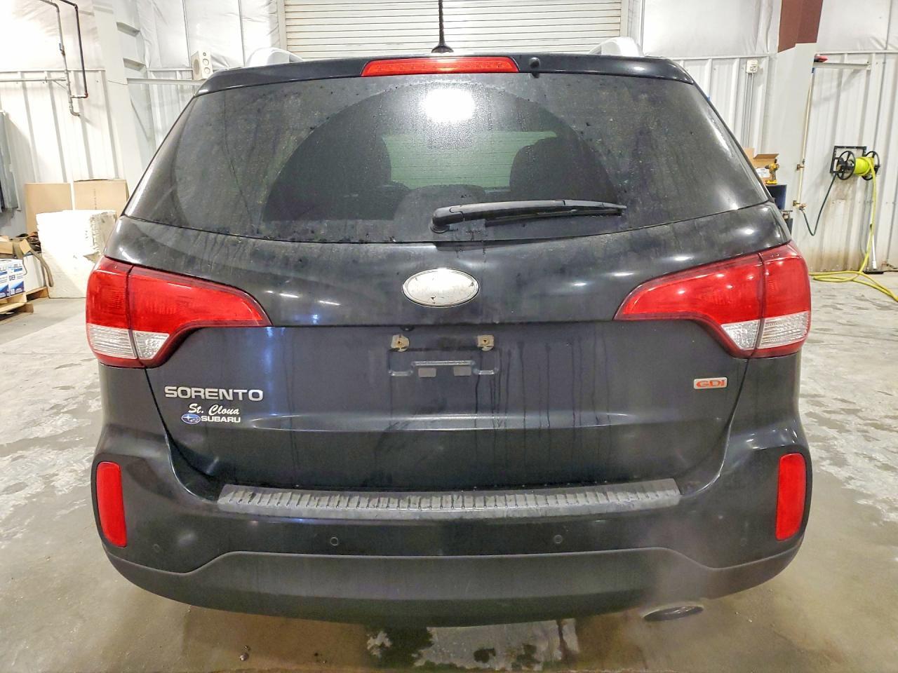 2014 Kia Sorento Lx - Image 6