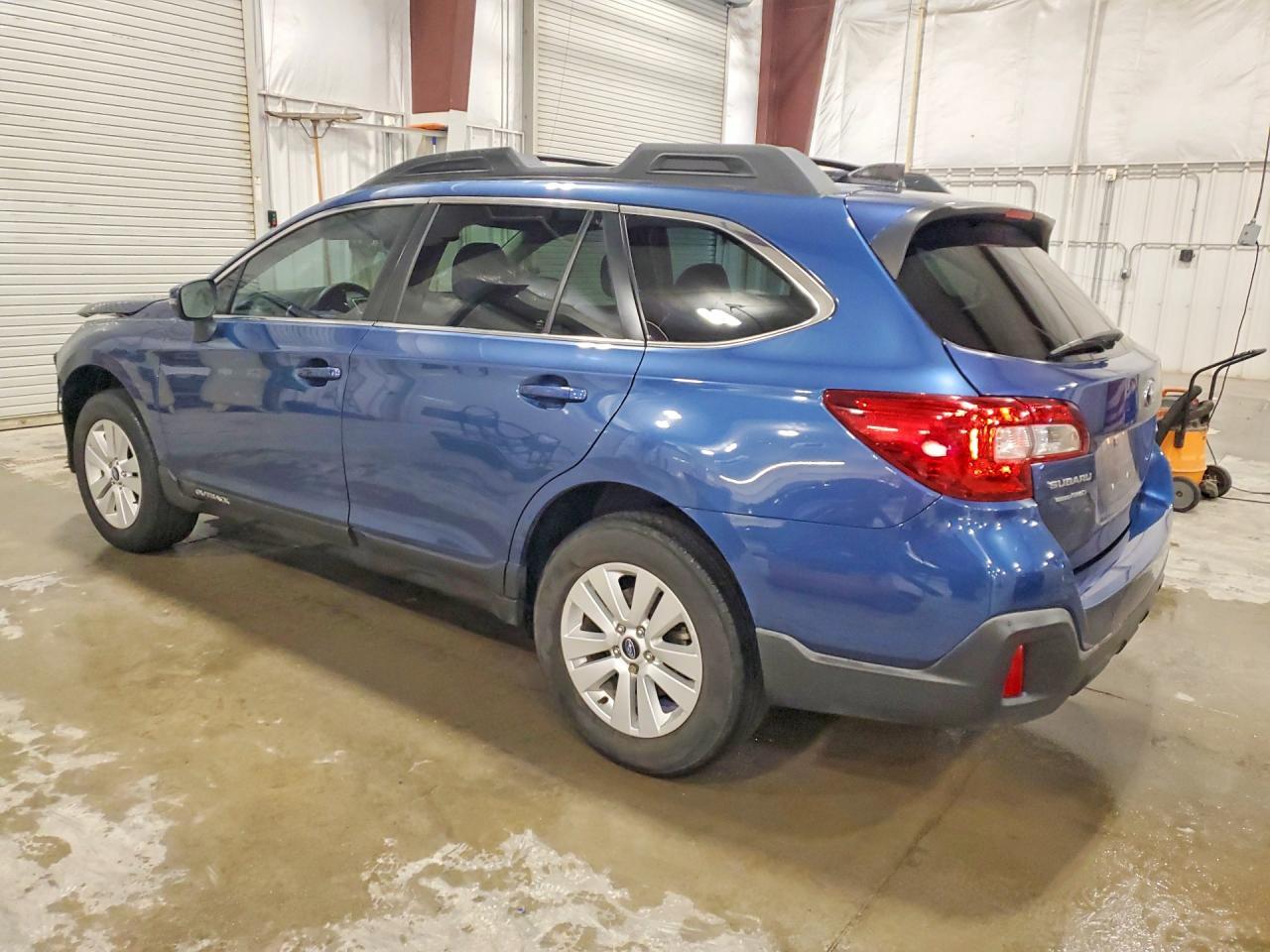 2019 Subaru Outback 2.5I Premium - Фото 2
