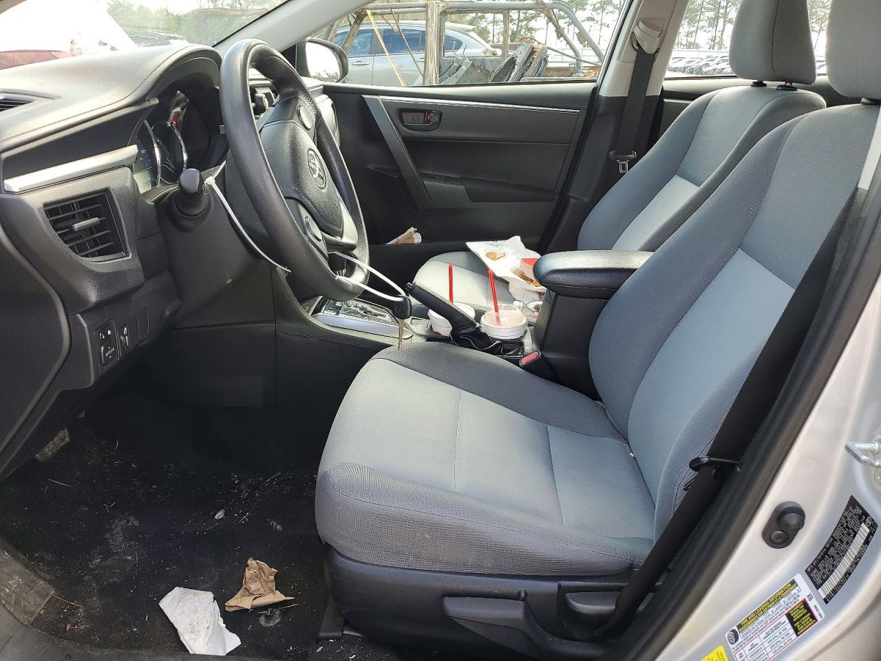 2015 Toyota Corolla L - Фото 7