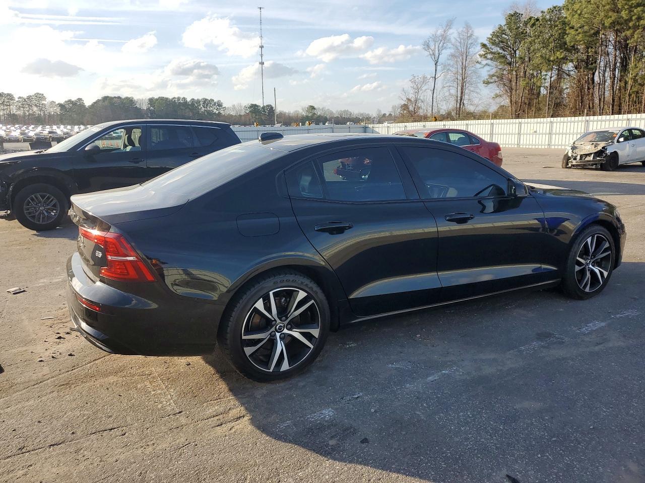2023 Volvo S60 Plus - Image 3