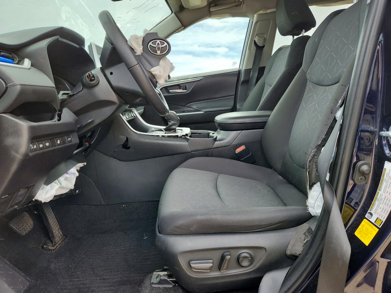 2024 Toyota Rav4 Xle - Image 7