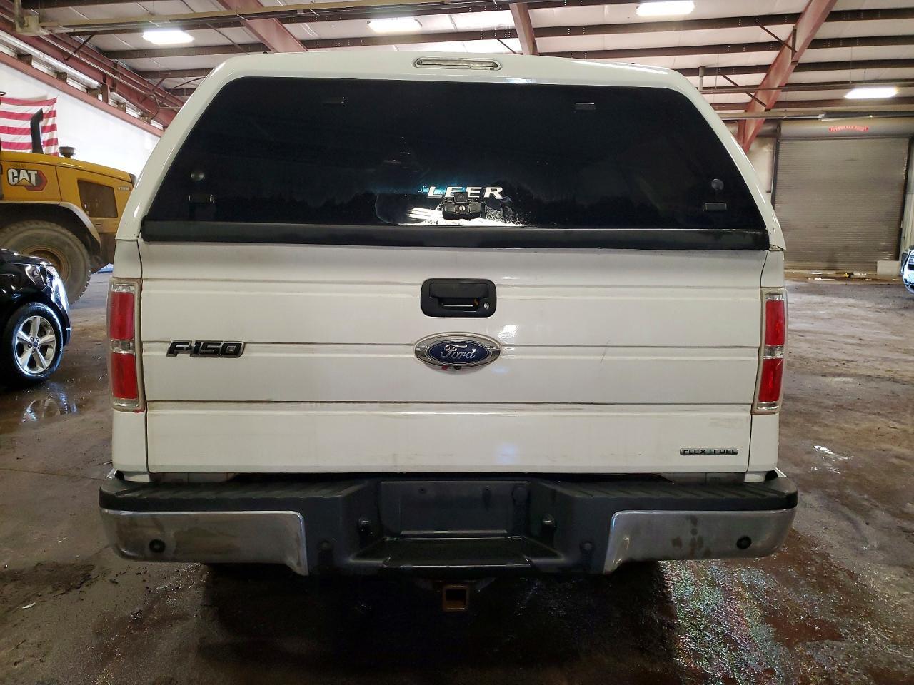 2014 Ford F150 Super Cab - Фото 6