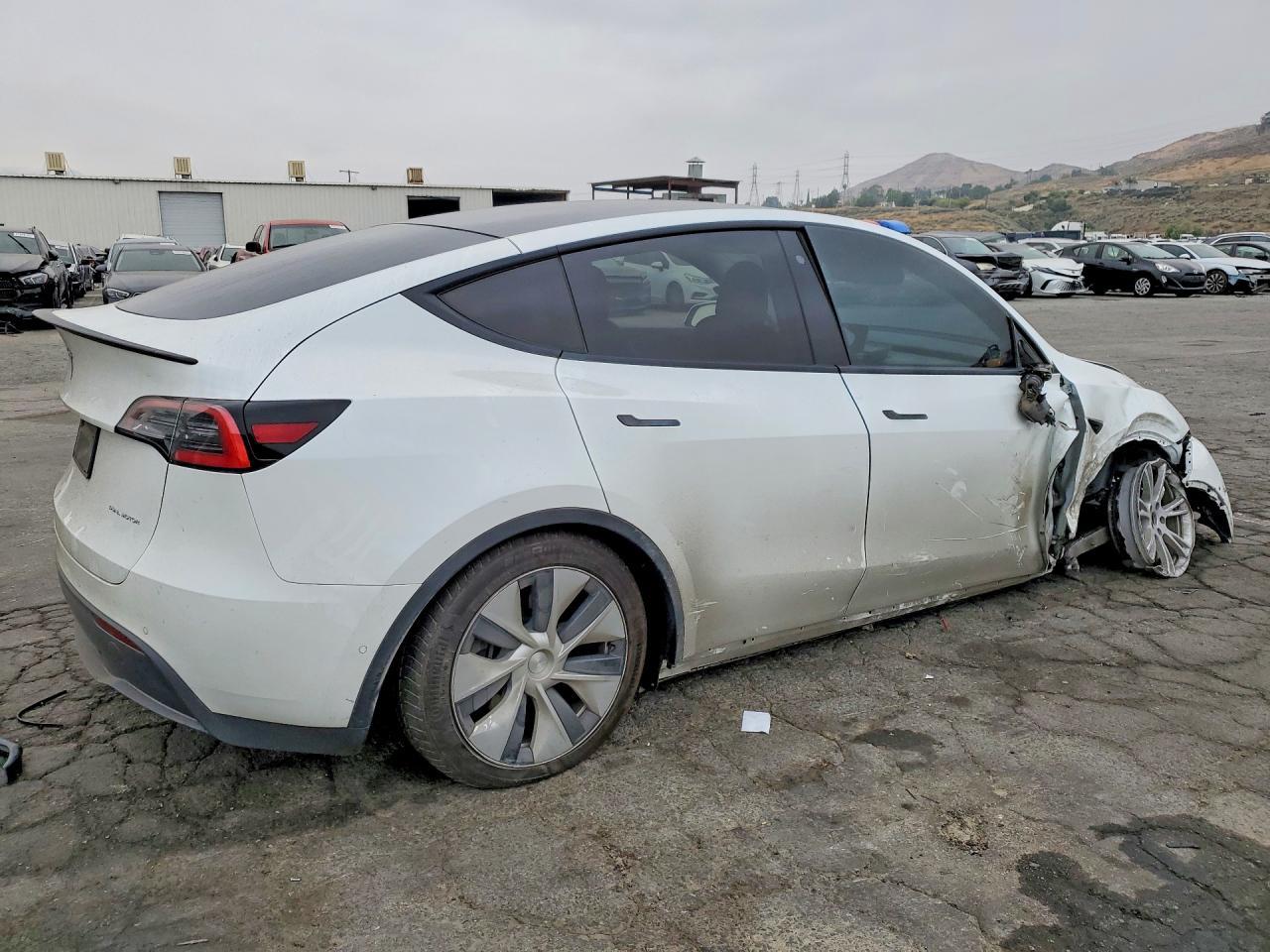 2020 Tesla Model Y - Image 3