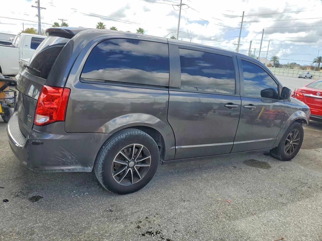2019 Dodge Grand Caravan Gt - Фото 3