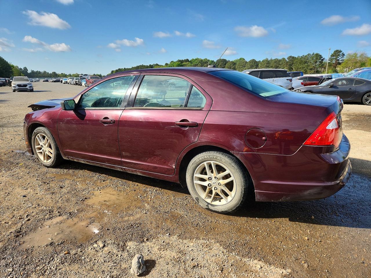 2011 Ford Fusion S - Image 2