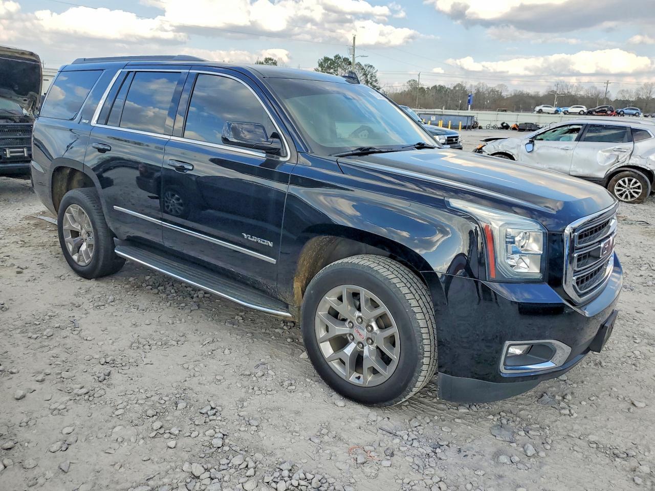 2019 GMC Yukon Slt - Image 4