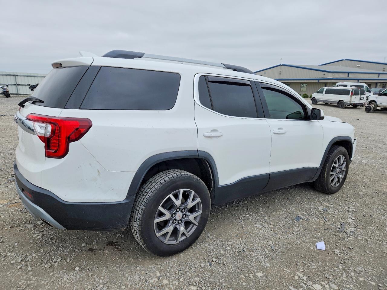 2020 GMC Acadia Slt - Image 3