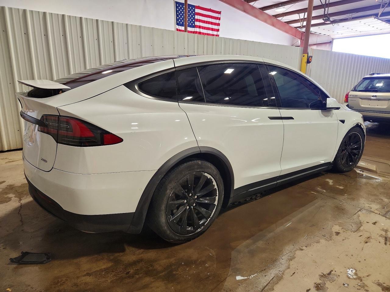 2016 Tesla Model X - Фото 3