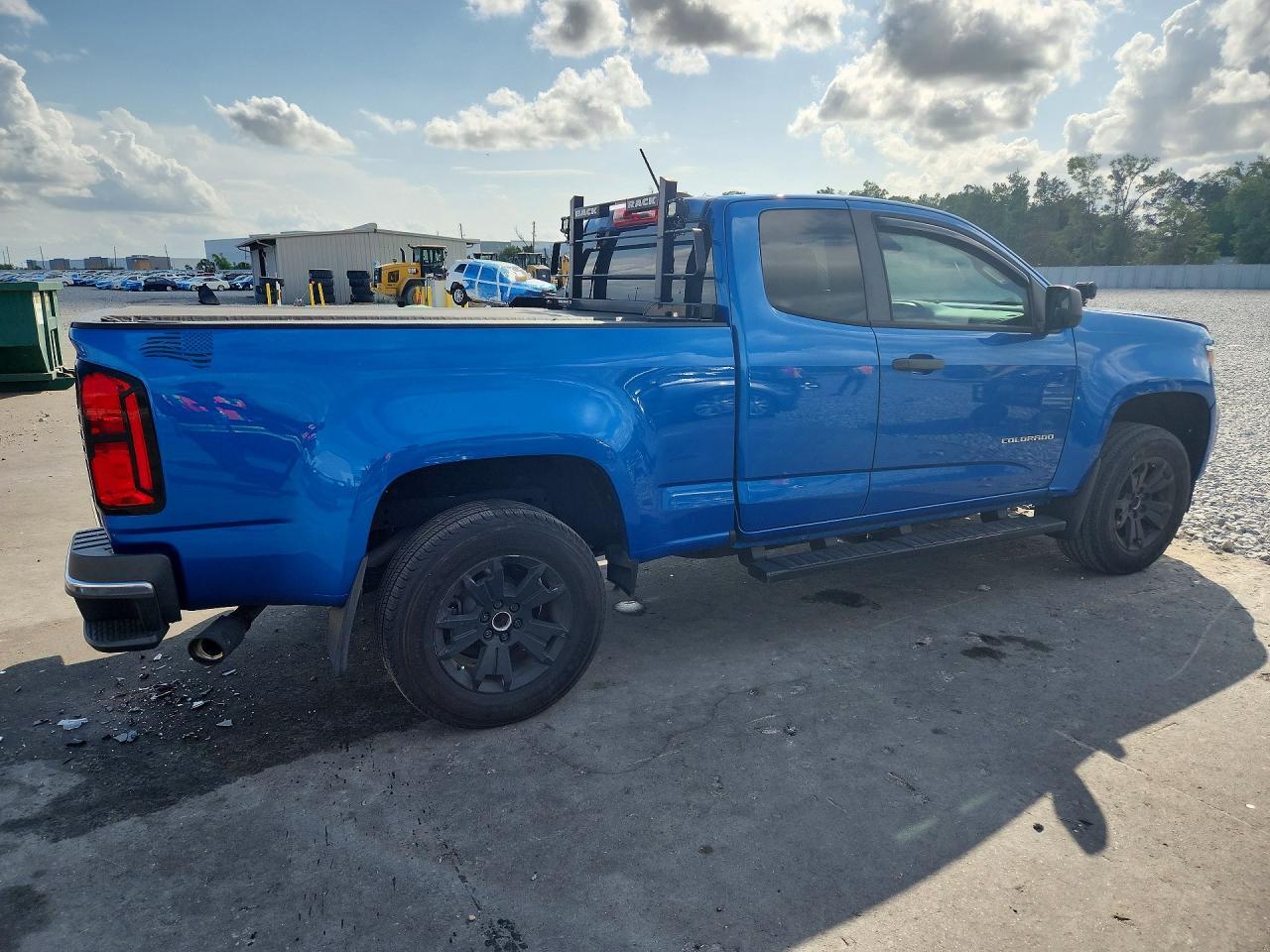 2021 Chev Colorado - Image 3